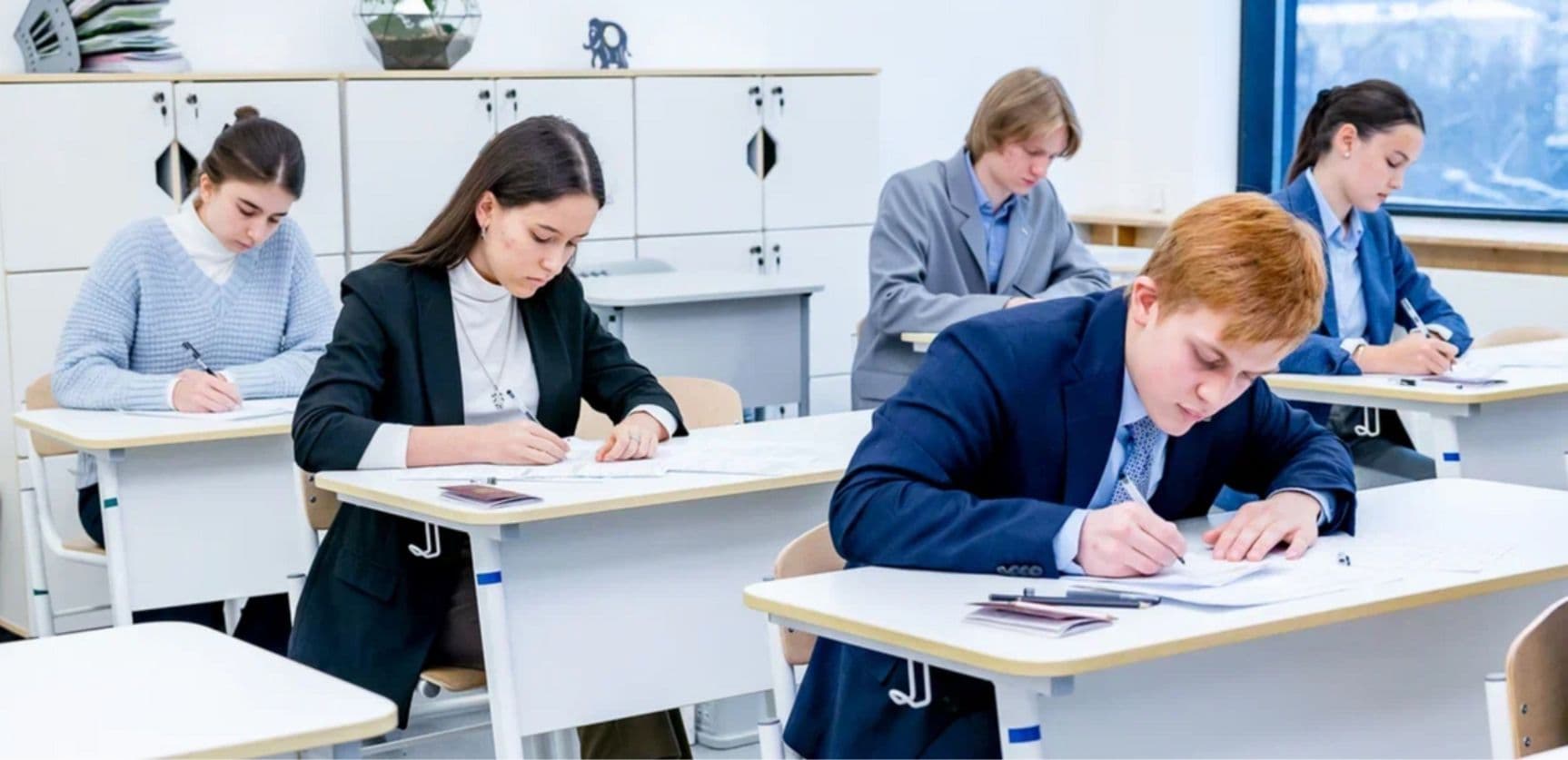 «Сплошные слёзы» или «черновой экзамен»: почему пробные ЕГЭ и ОГЭ так сильно отличаются?