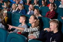 Кинотеатры предложили Минкультуры проводить школьные уроки в кино